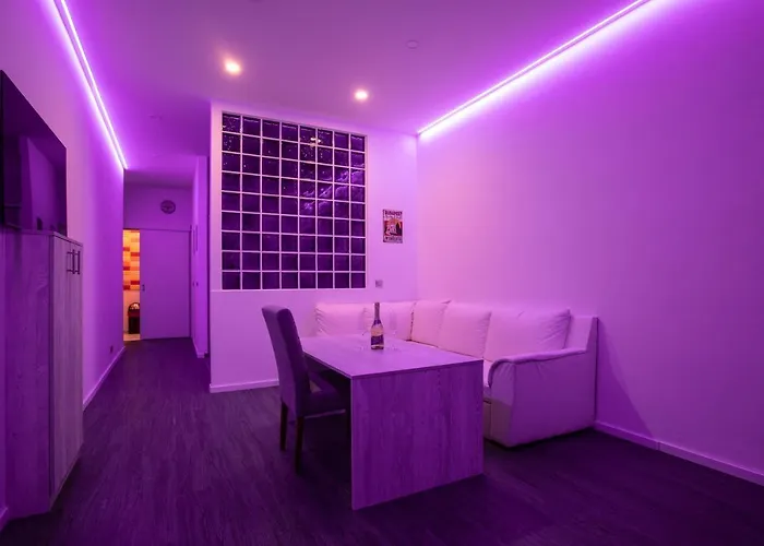 Apartment Centre Point